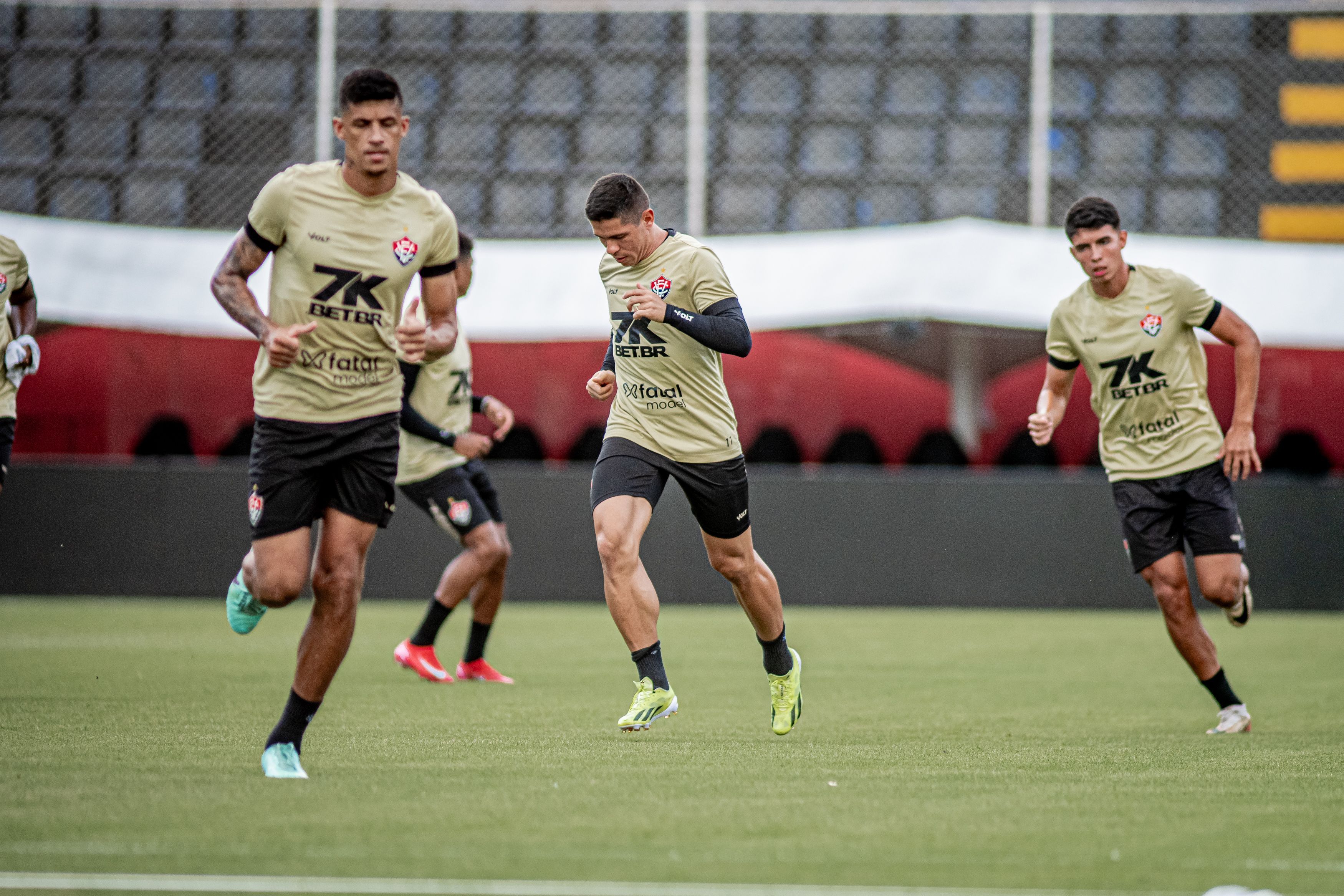Vitória recebe o Altos de olho em classificação antecipada na Copa do Nordeste