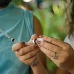 Por que empresas têm investido em ações de vacinação nas comunidades onde atuam