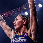 Brasileira Cris Cyborg ganha prêmio milionário após nocaute no MMA