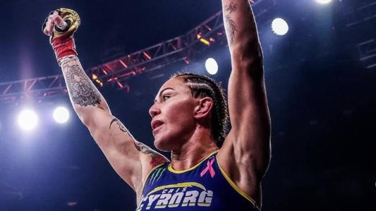 Cyborg fatura prêmio milionário no MMA