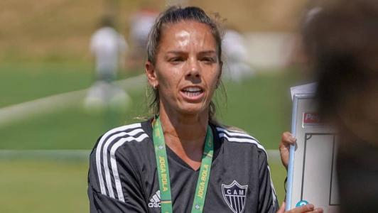 Vantressa espera Atlético 'em alerta' na final do Mineiro Feminino