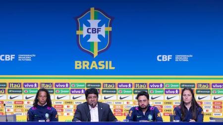 Arthur Elias convoca Seleção Brasileira pela primeira vez