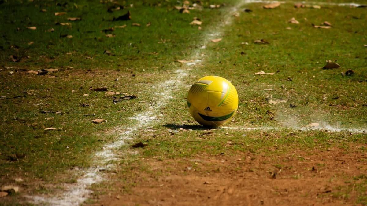 Treinadores são suspeitos de maus-tratos contra jogadores durante torneio de futebol