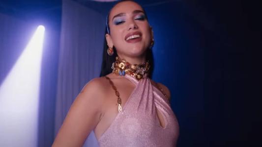 Dua Lipa interpretará uma Barbie Sereia em filme