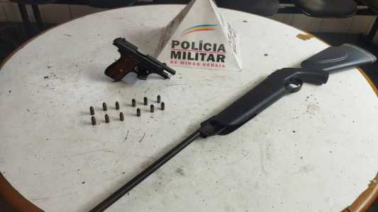 Duas armas foram apreendidas na casa do caminhoneiro