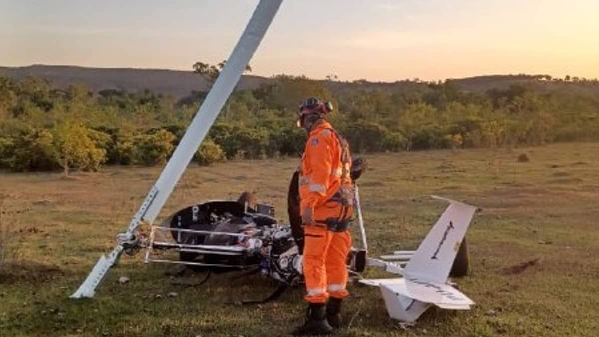 Motor de helicóptero apaga e hélice bate no chão na Serra do Cipó  