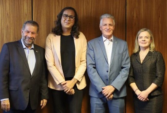 Rogério Correia e Duda Salabert se reúnem com presidentes do PDT e PT para discutir eleição em BH