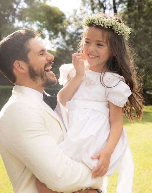 Nicolas Prattes cita 'missão de vida' e desabafa sobre relação com filha de Sabrina Sato