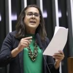 Cortejada pelo PT, Duda descarta vice, diz que sua candidatura é 'histórica' e que estará no 2º turno