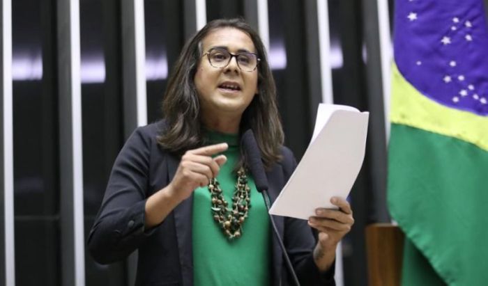 Duda Salabert mantém pré-candidatura à Prefeitura de BH