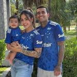 Dudu veste família com camisa do Cruzeiro e manda recado de fim de ano