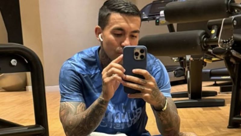 Acertado com Cruzeiro, Dudu posta foto treinando em academia, nos EUA