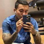 Acertado com Cruzeiro, Dudu posta foto treinando em academia, nos EUA