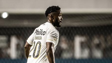 Duelo será às 16h (de Brasília) deste domingo (23)