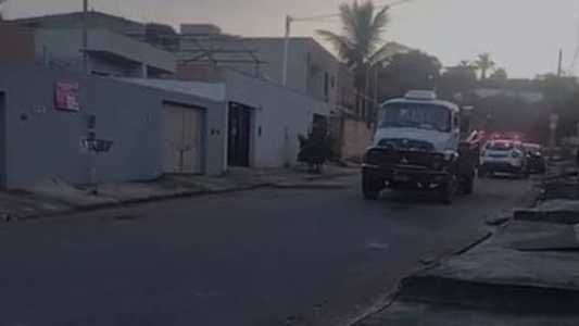 Durante a tentativa de fuga o homem teria jogado o caminhão contra os militares