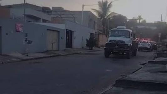 Durante a tentativa de fuga o homem teria jogado o caminhão contra os militares