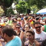 Doença do beijo: saiba o que é a mononucleose, infecção comum no Carnaval