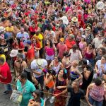Beijou muito no Carnaval? Saiba os perigos da mononucleose e como tratar a ‘doença do beijo’