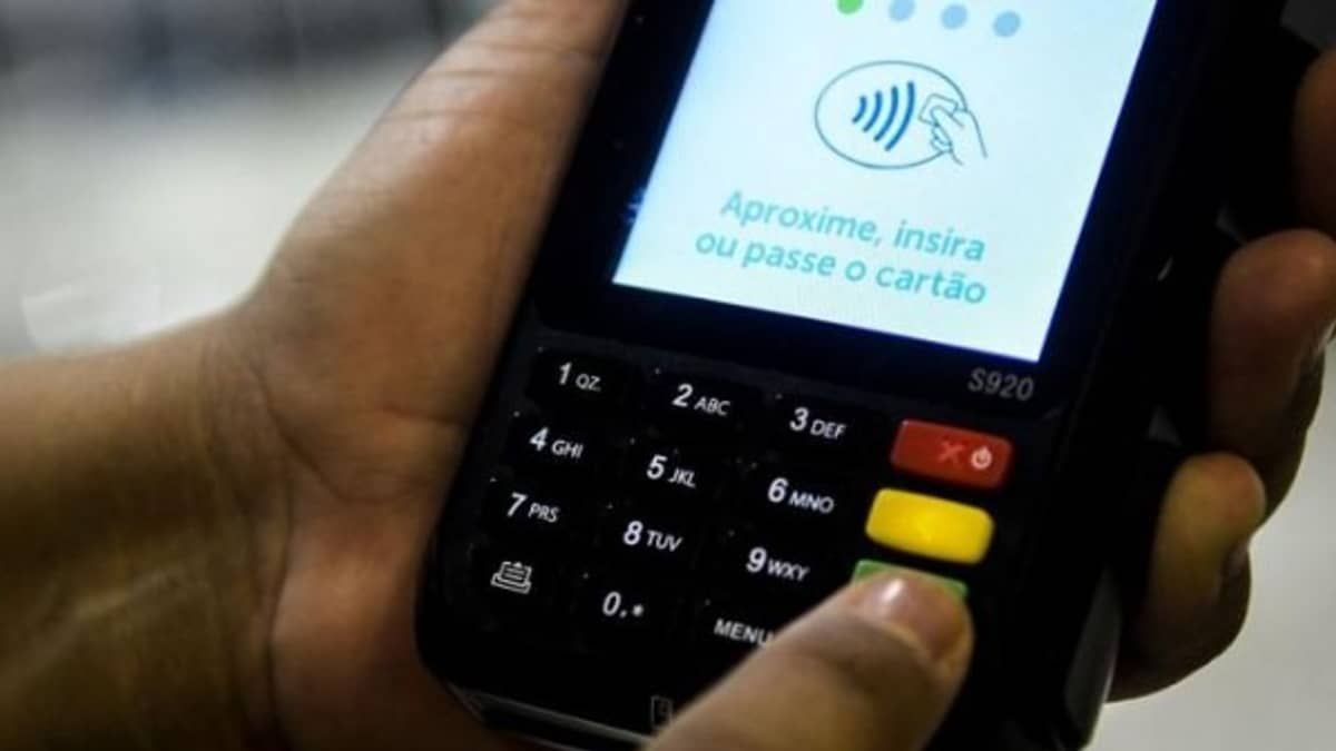 Carnaval de 2023: confira 11 dicas para prevenir golpes no cartão e no pix 