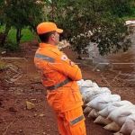 Homem morre após pular de ponte e tentar atravessar rio a nado no interior de Minas 