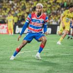 Fortaleza oficializa venda de ex-Atlético para rival do Bahia na Sul-Americana