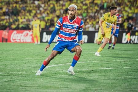 Dylan Borrero em campo pelo Fortaleza, na Copa Libertadores