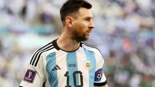 É a primeira visita de Messi à China