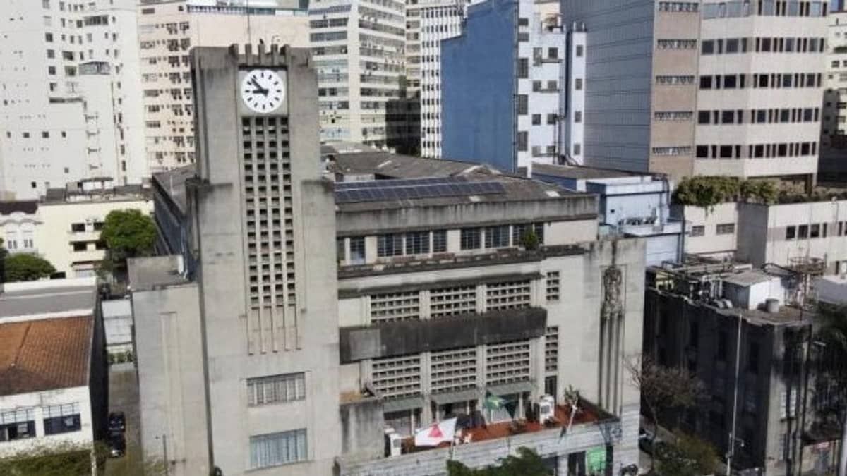 Maternidades e hospitais de BH terão que liberar presença de intérprete de Libras a partir desta terça (3)