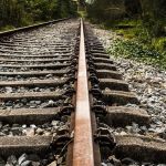 Trem descarrilha com produtos tóxicos nos Estados Unidos
