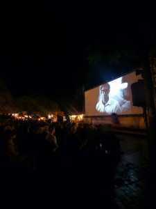 Exibição na praça no último sábado (24)
