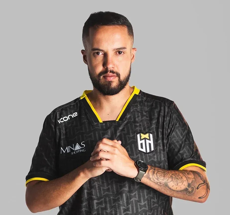 KRU Esports e Bounty Hunters definem hoje última vaga dos playoffs da Regional Clash Arena