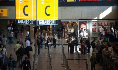 Aeroporto de Guarulhos recebeu 3,8 milhões passageiros em outubro | CNN Brasil