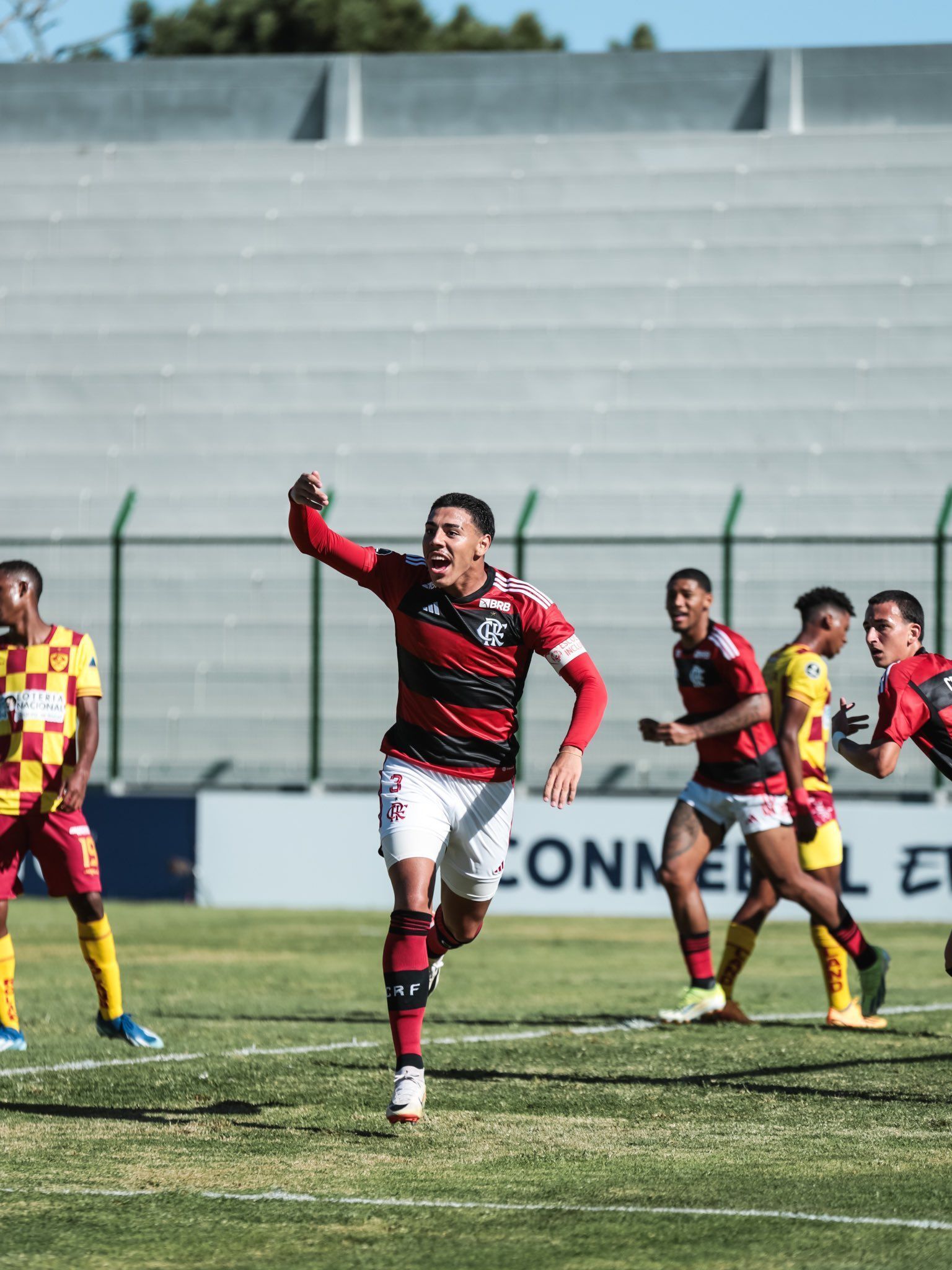 Libertadores Sub-20: Flamengo vence o Aucas e fica perto das semifinais