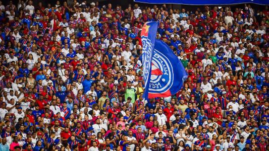 Torcida do Bahia lotou a Arena Fonte Nova em jogo contra o Flamengo