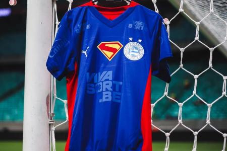 Nova camisa do Bahia em homenagem ao Superman estreia neste sábado (12)