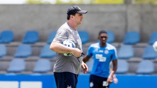 Técnico Rogério Ceni durante treino do Bahia
