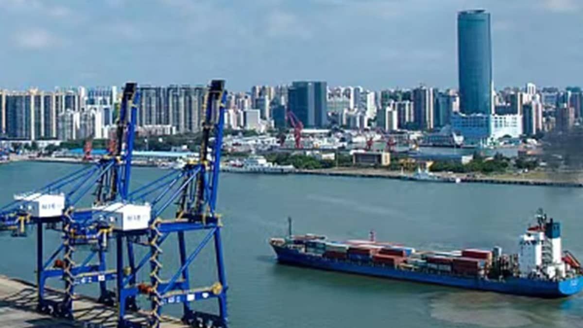 Economia da China dispara e cresce 6,3% no segundo trimestre