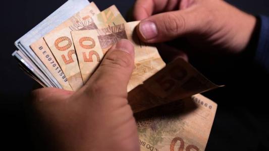 Economia mineira cresceu mais que a brasileira em 2022
