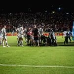 Médico do Vitória detalha fratura de Jamerson e revela prazo para recuperação