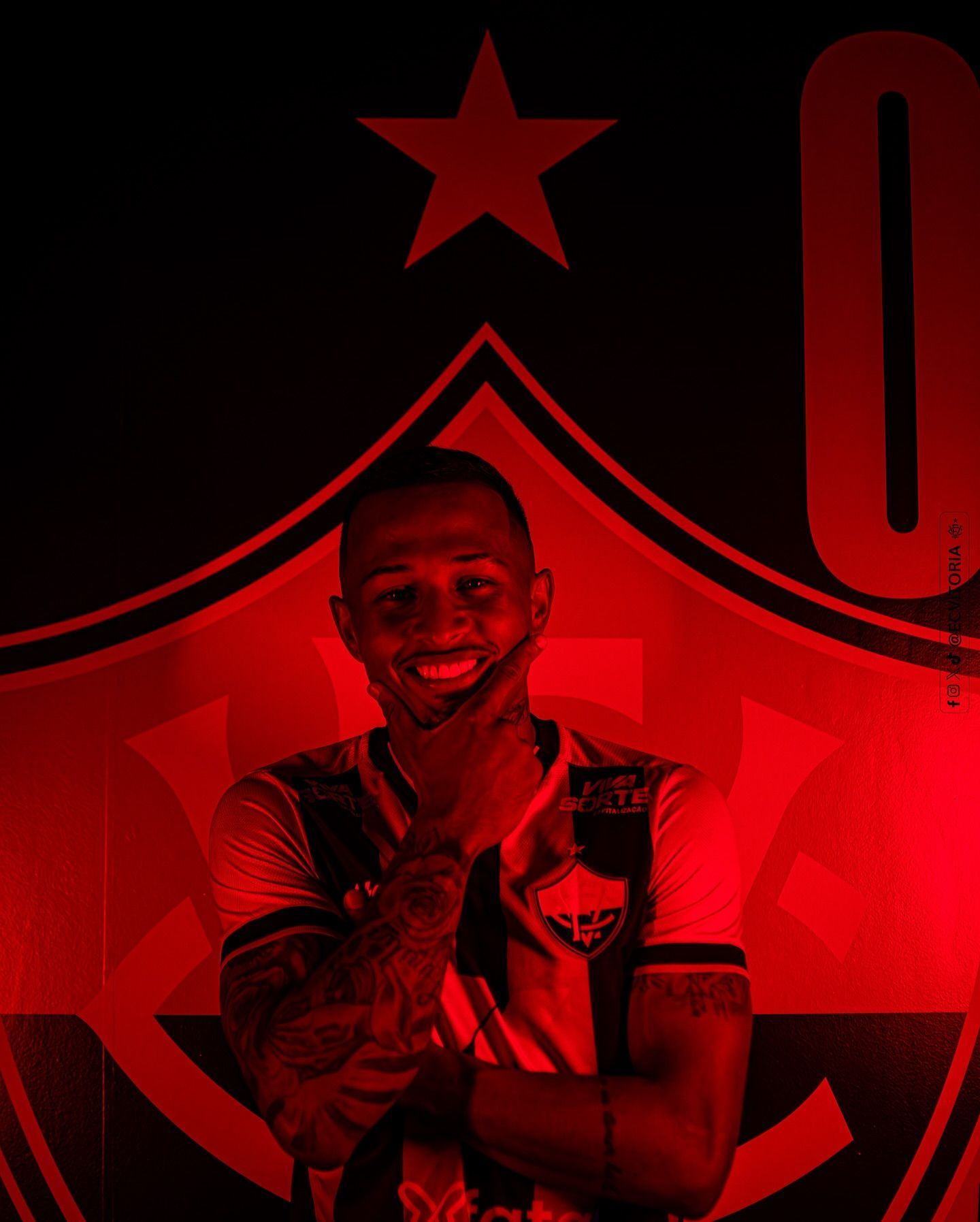 Ex-Grêmio é anunciado como reforço do Vitória para a sequência da temporada