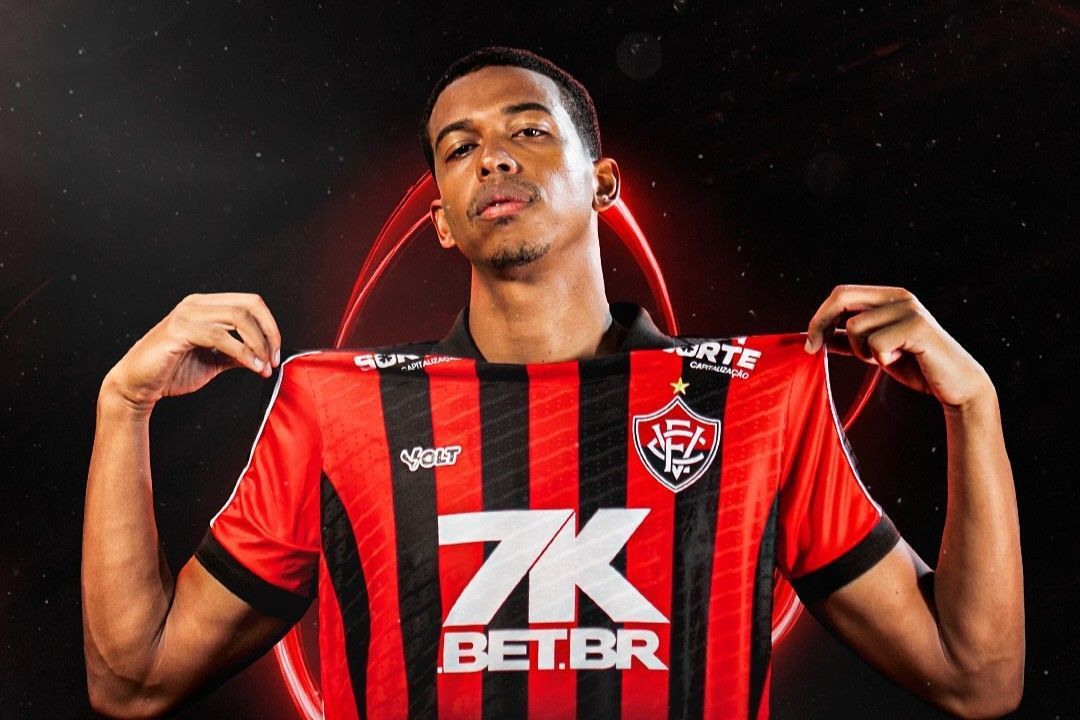 Escalação do Vitória: Carpini muda o ataque para jogo contra o Defensa y Justicia