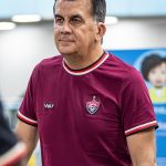Presidente do Vitória revela planos sobre reforços e explica futuro de Carlinhos