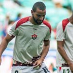 Pepê é expulso contra o Bahia e desfalca o Vitória no Campeonato Brasileiro