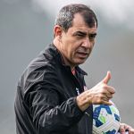 Carille nega fama de retranqueiro e revela como vai armar o Vitória contra o Inter