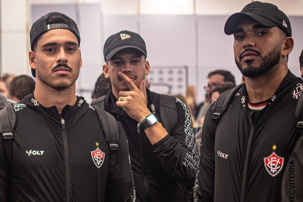 Escalação do Vitória: Carille perde um atacante e tem volta de outro