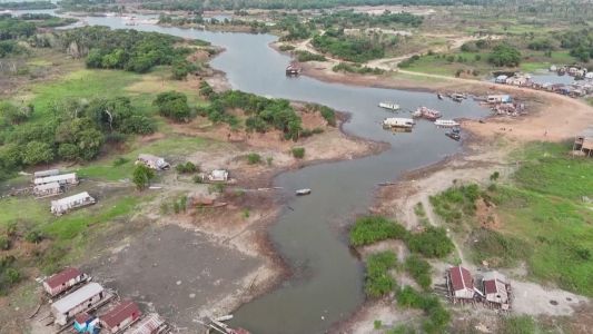 Nível do Rio Negro cai 3 metros em setembro e se aproxima de mínima histórica | CNN Brasil
