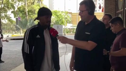 Edenílson conversou com a Itatiaia na chegada da delegação ao hotel em Caracas