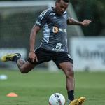Treino do Atlético tem gol de letra, finalizações certeiras e reforços em campo; veja vídeo