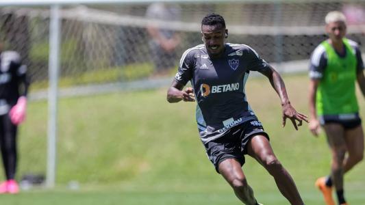 Edenílson sofreu lesão e está fora do jogo contra Palmeiras