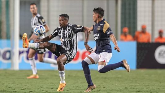 Edenilson, volante do Atlético